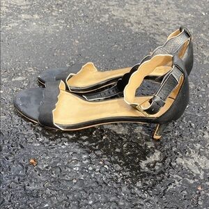 Talbots Women’s Elegant Black Scalloped Women's Heels, Size 7.5, used